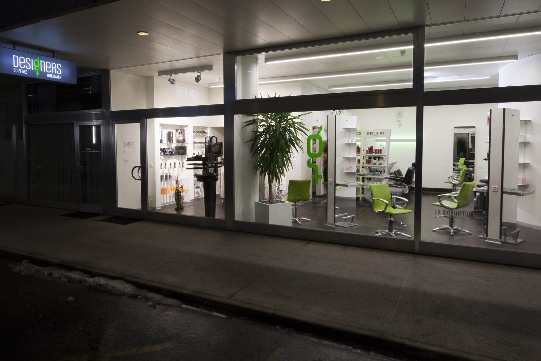 Charmantes Ambiente – Designers Coiffure
